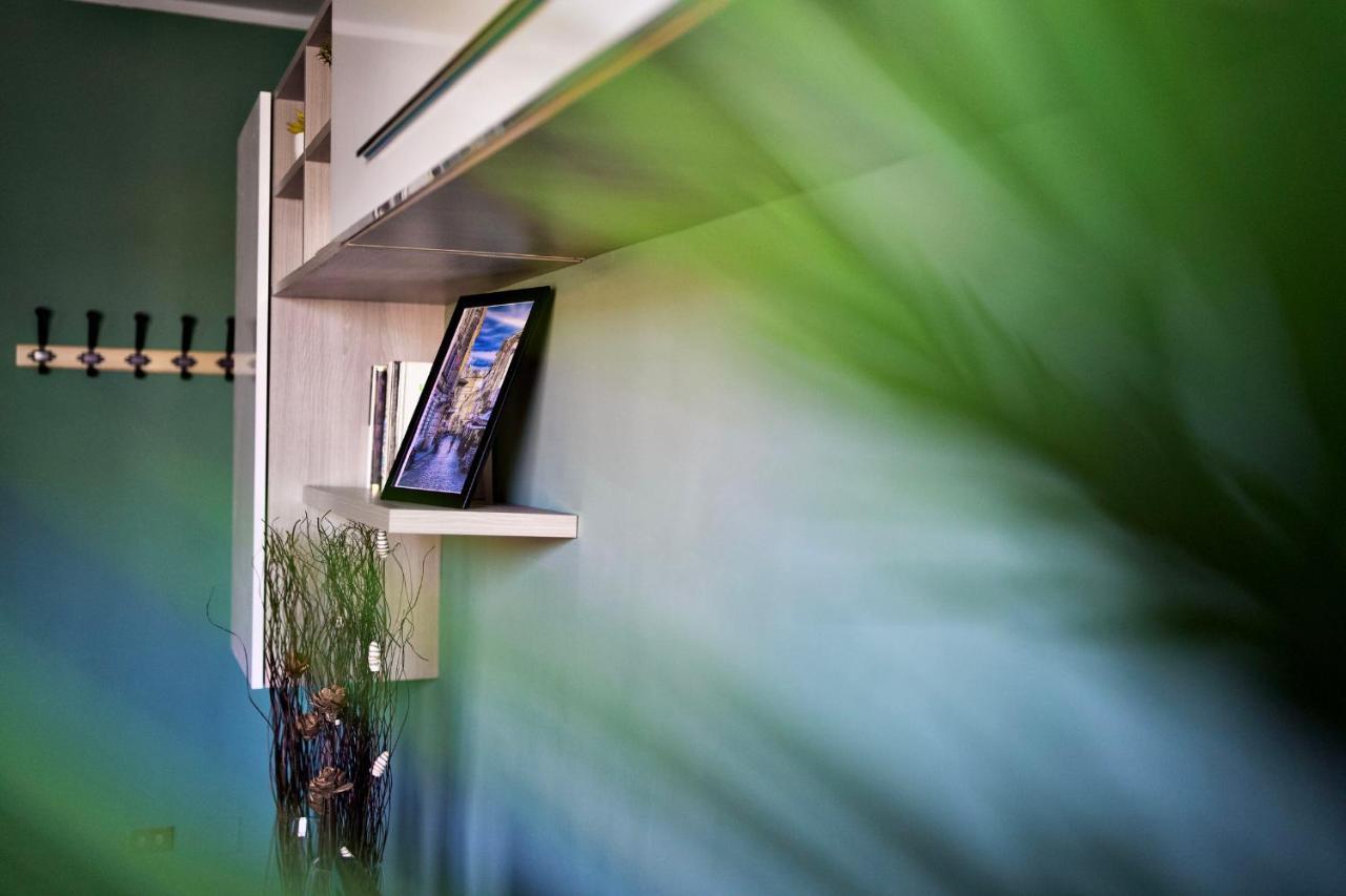 Casa Zoe Apartment Free Parking,Self Check In & Free Wi Fi 帕爾馬 外观 照片
